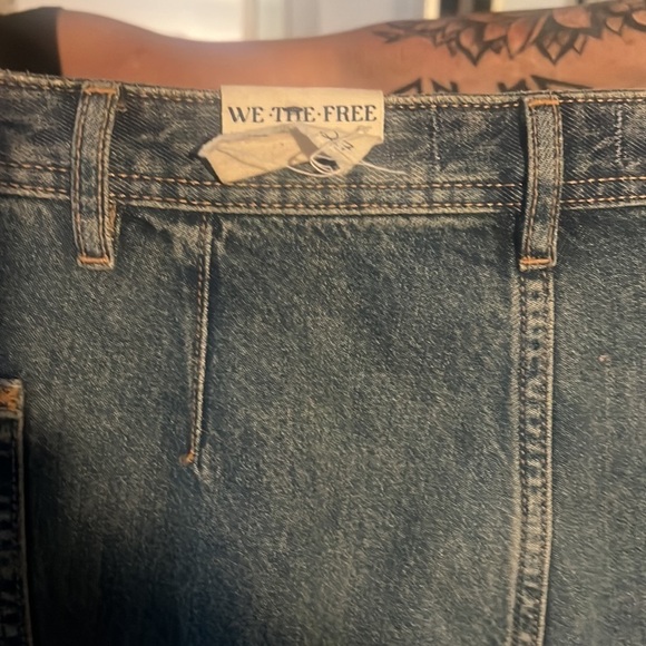 Free People Izzy Flare jeans. NWOT - Picture 14 of 15
